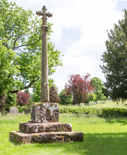 Churchyard Cross/War Memorial Churchyard Cross/War Memorial